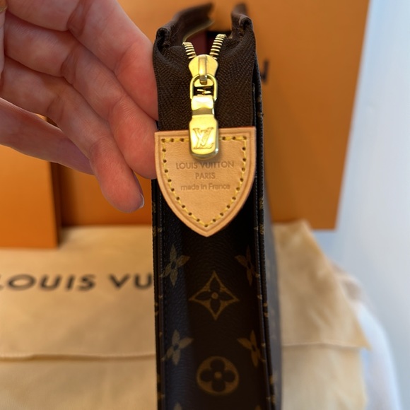 New Louis Vuitton 2024 toiletry 26 pouch - Picture 4 of 7